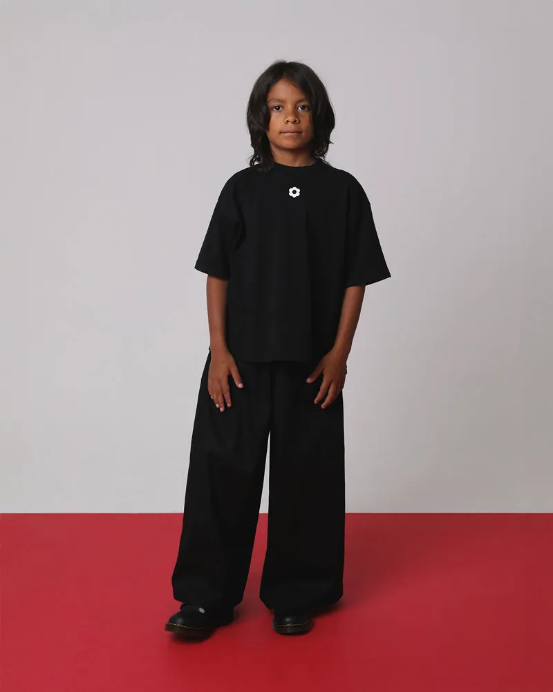4Y - How To Be Me. in Black