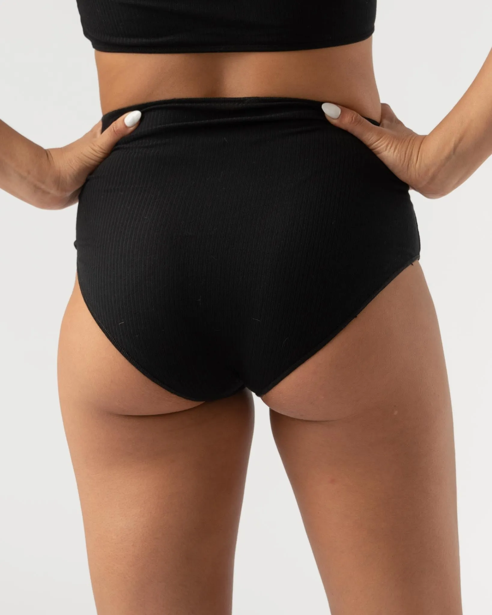 Baserange Highwaist Pam Pants in Black