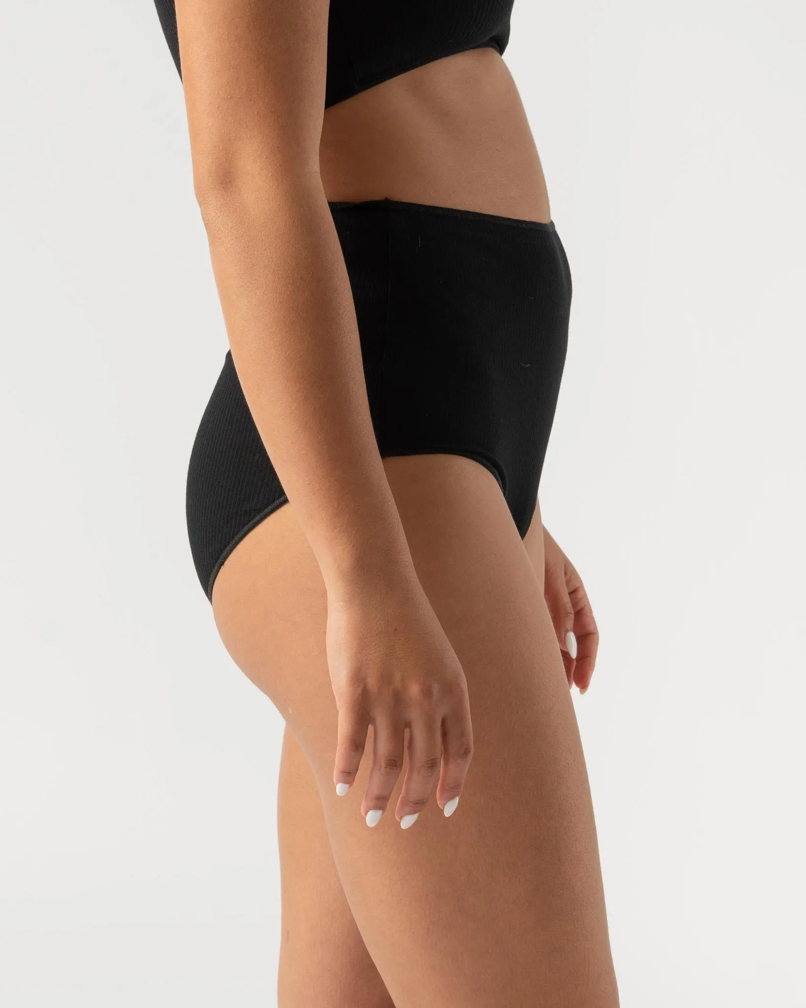 Baserange Highwaist Pam Pants in Black