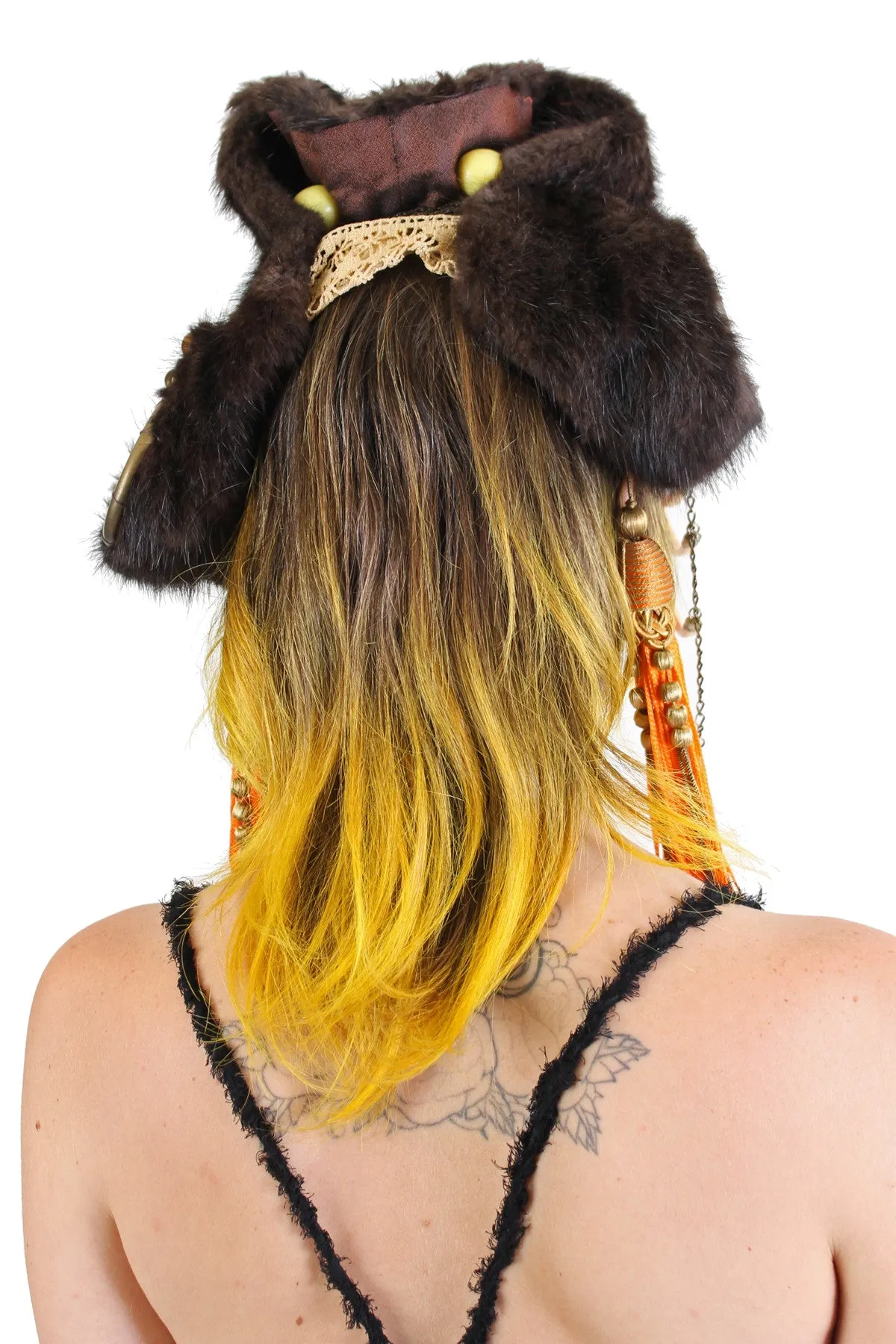 Between the Rib Cages by Monica Canilao / Headgear 2016