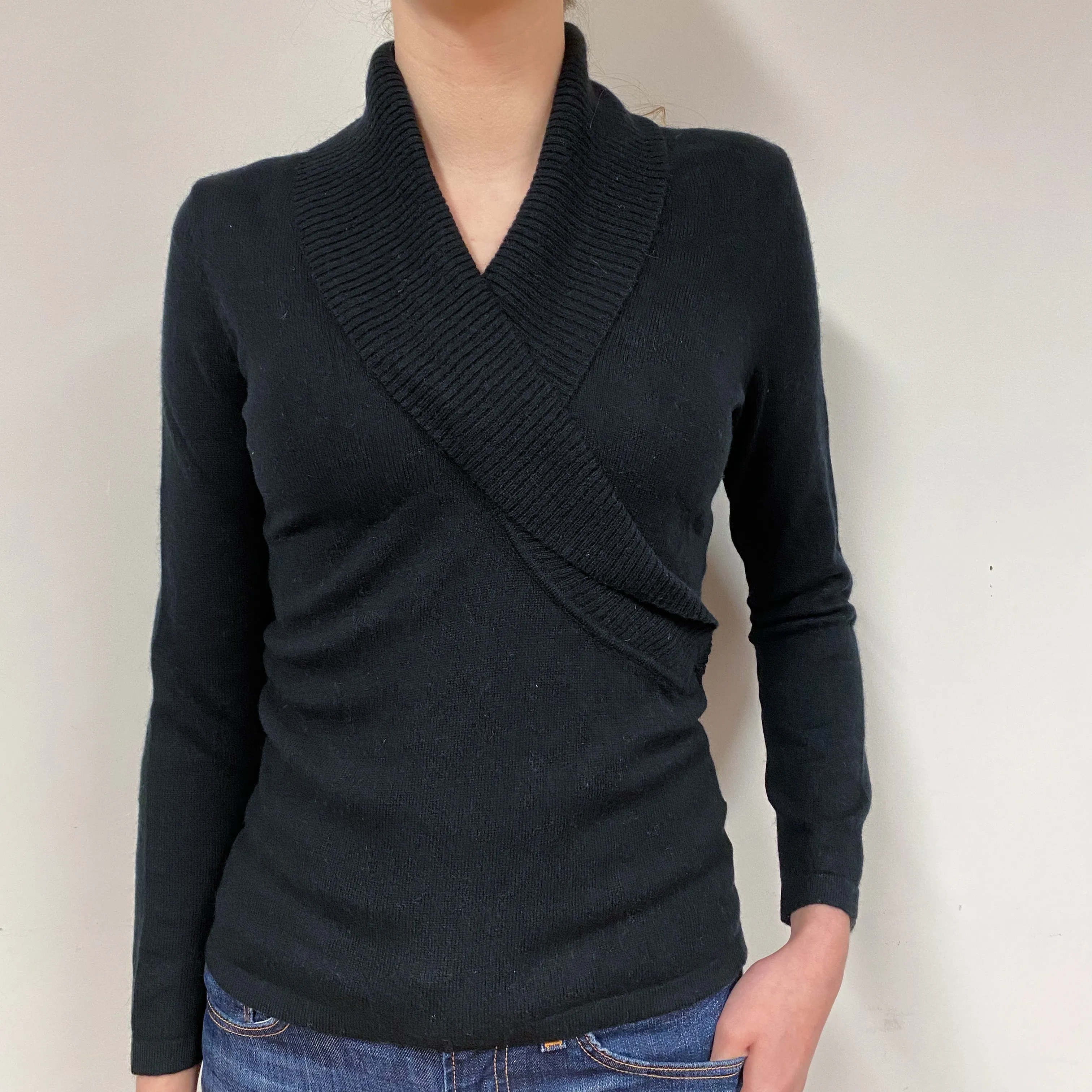 Black Cross-Over Cashmere V-Neck Jumper Extra Small