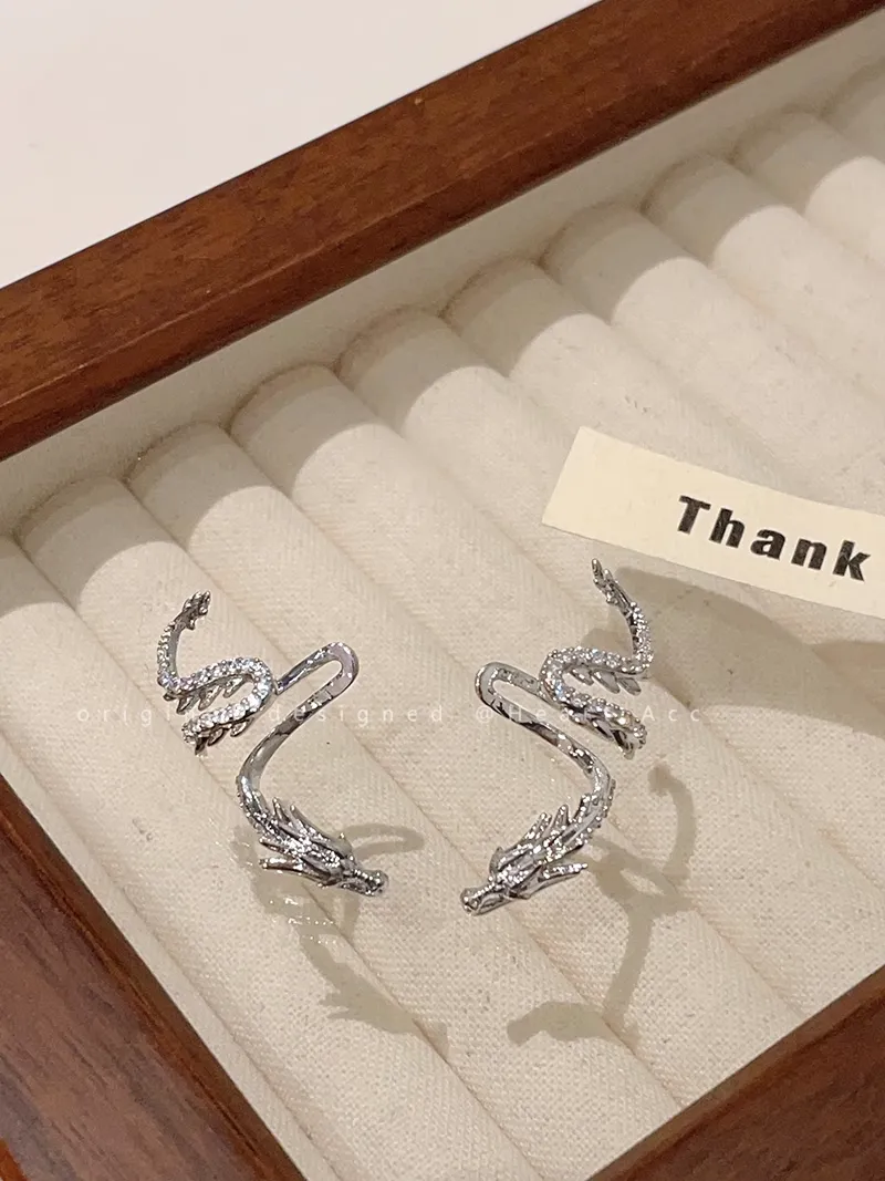 Dragon-Shaped Non-Pierced Earrings Exquisite Ear Cuffs