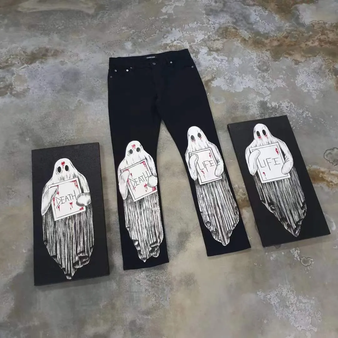 Ghost chooses casual street western jeans