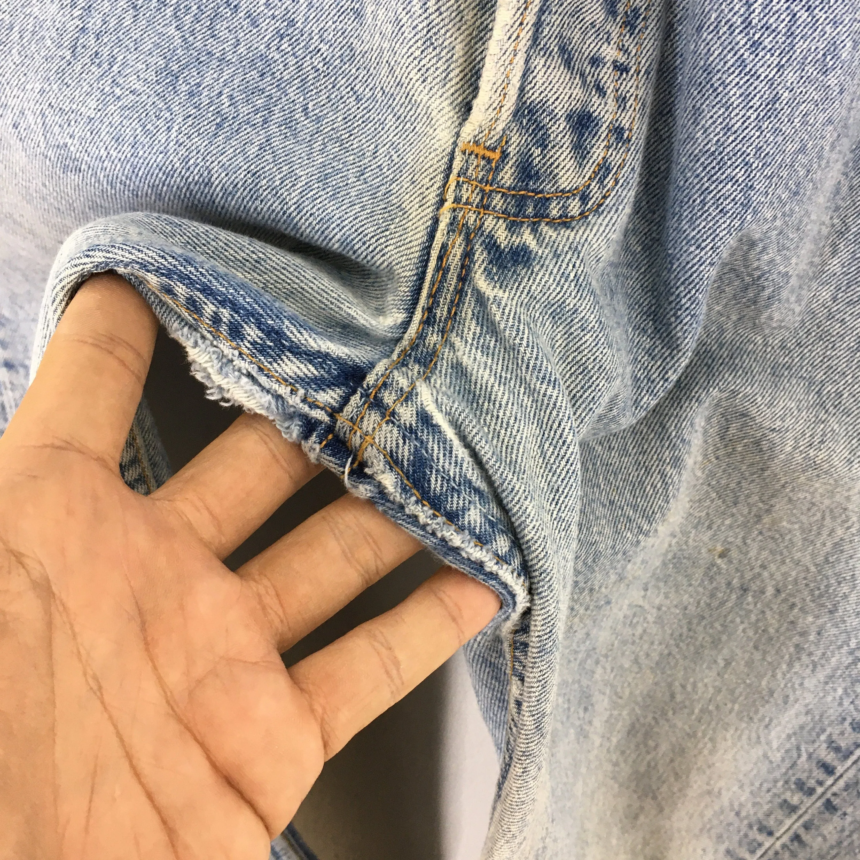 Levi's 501 Faded Blue Light Wash Jeans Size 31x31.5