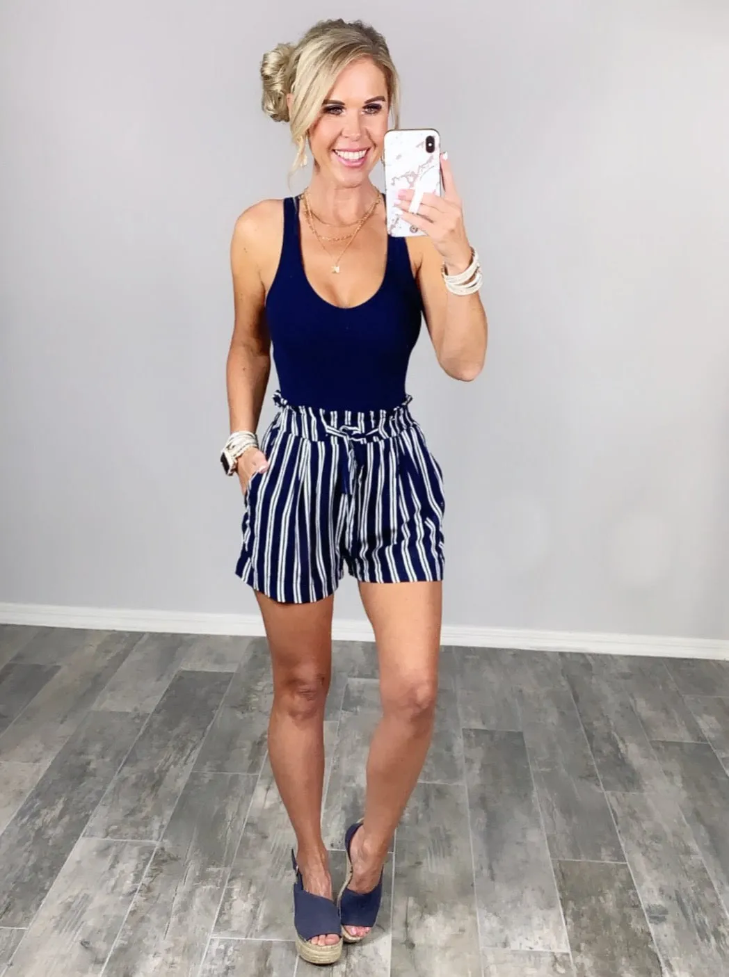 Look Into It Shorts - Navy