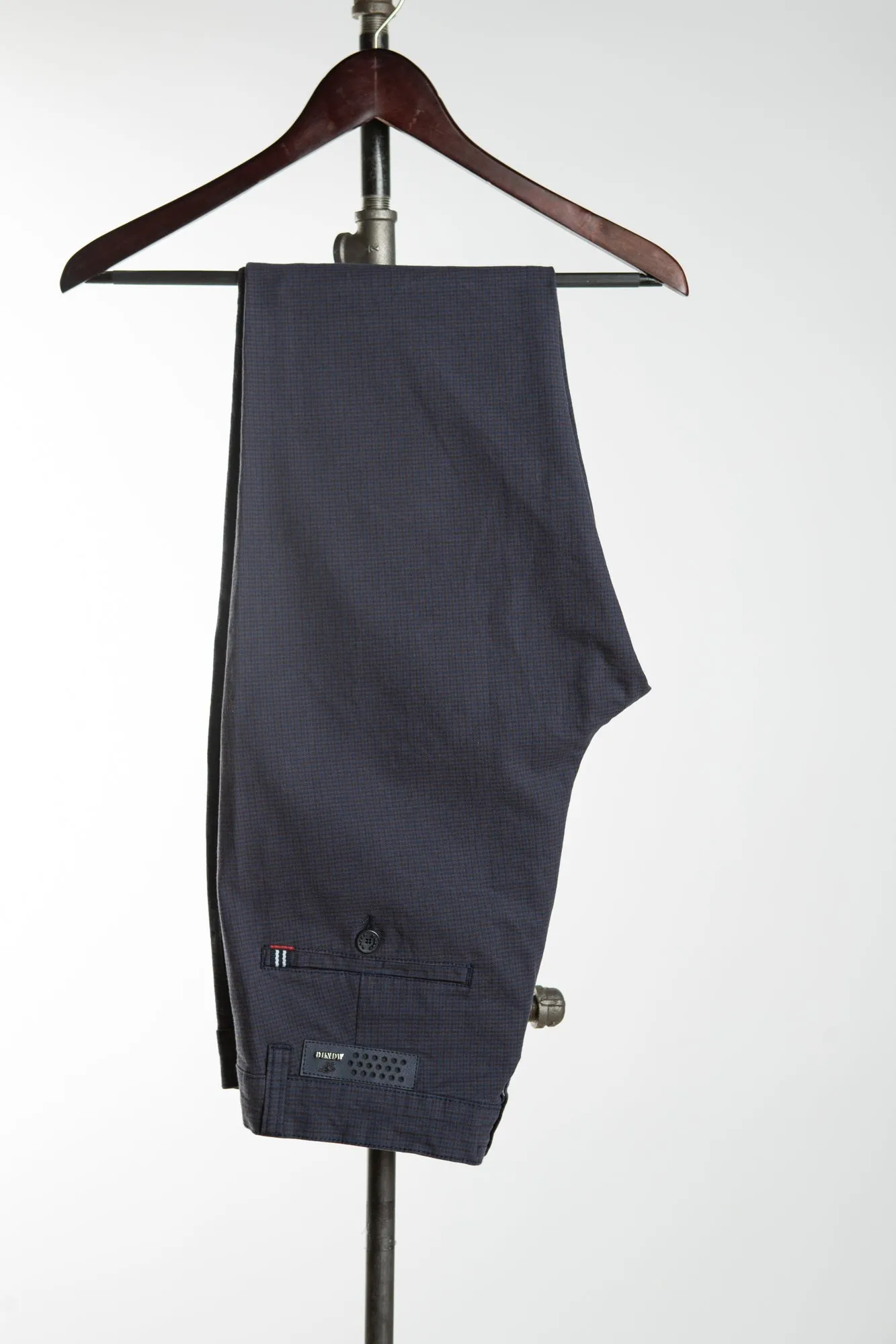 Mondo 1048 - Navy