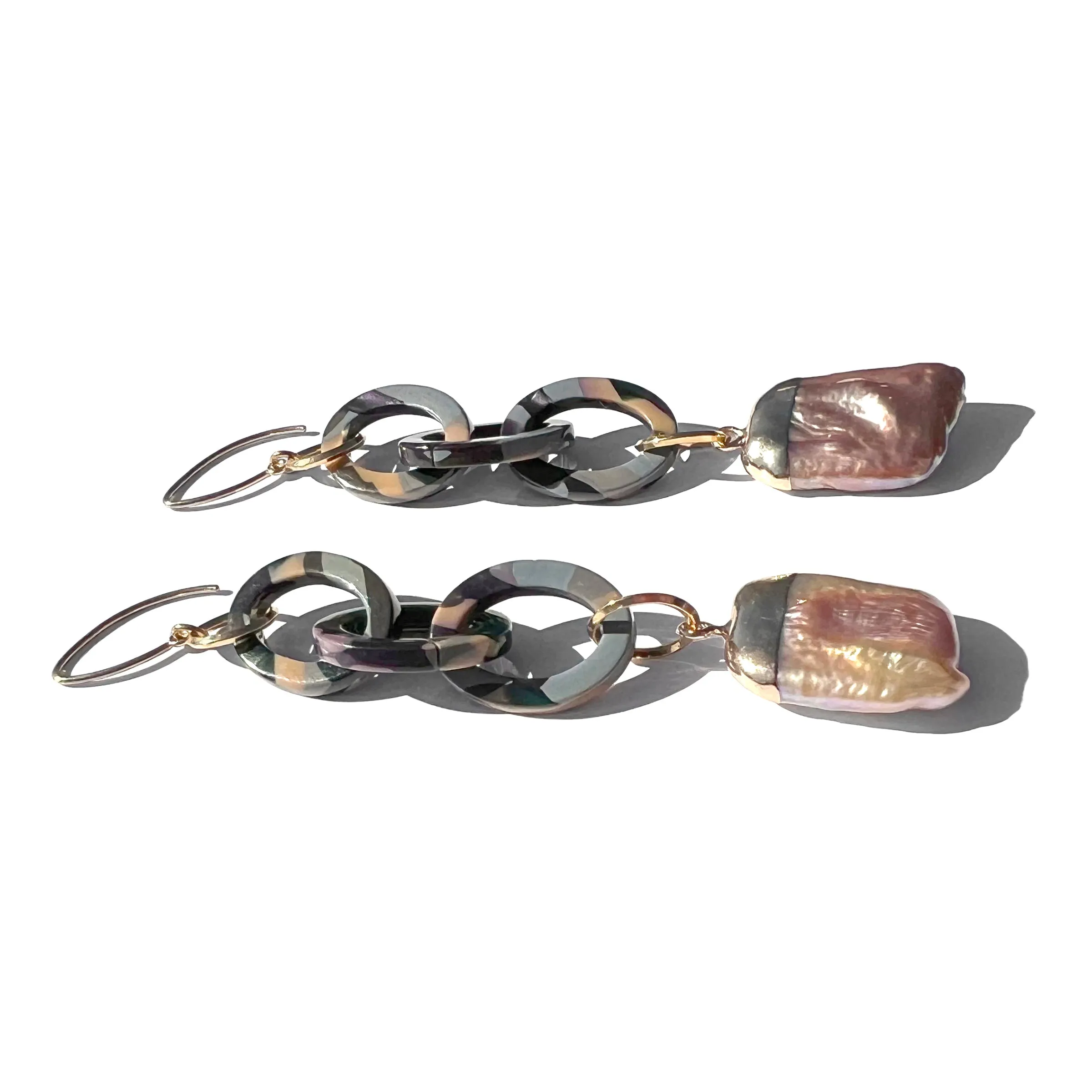 MPR x THE IMAGINARIUM: Triple Dangle Drop Grey Tortoise with Blush Pearl Earrings