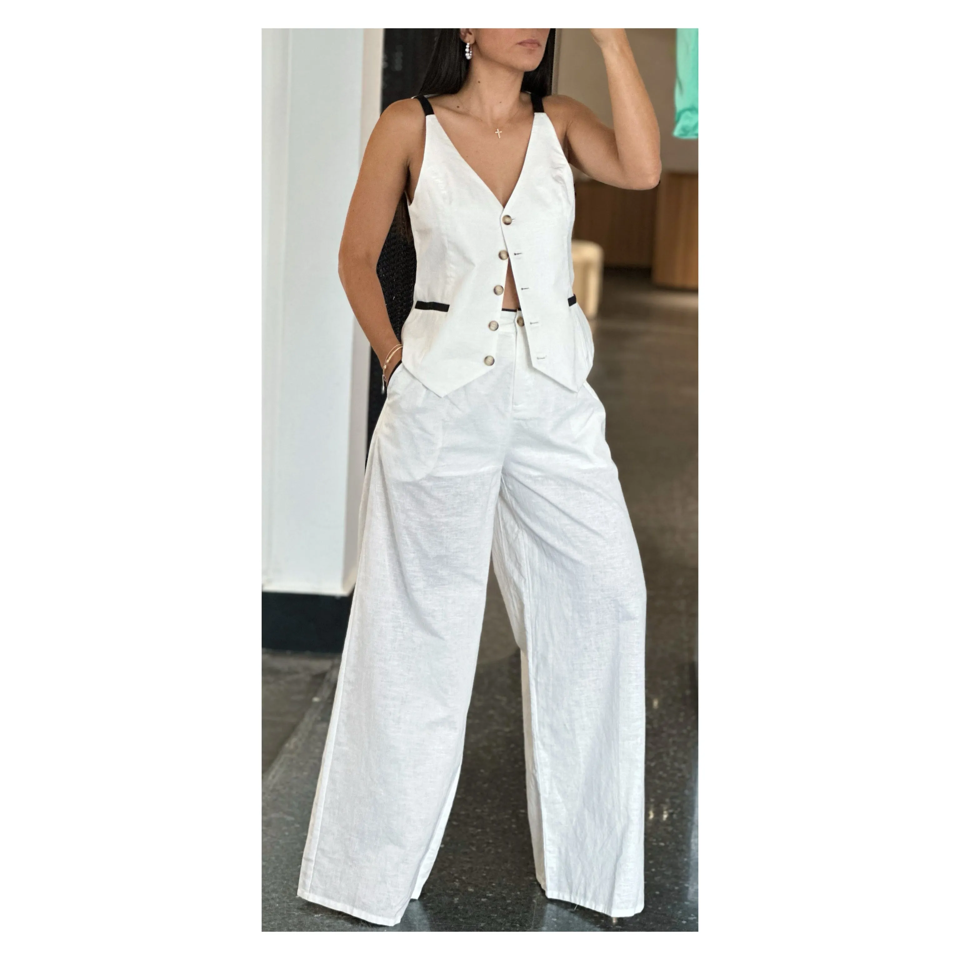 OFF WHITE/BLACK CONTRAST PIPING DETAILED LINEN PANTS