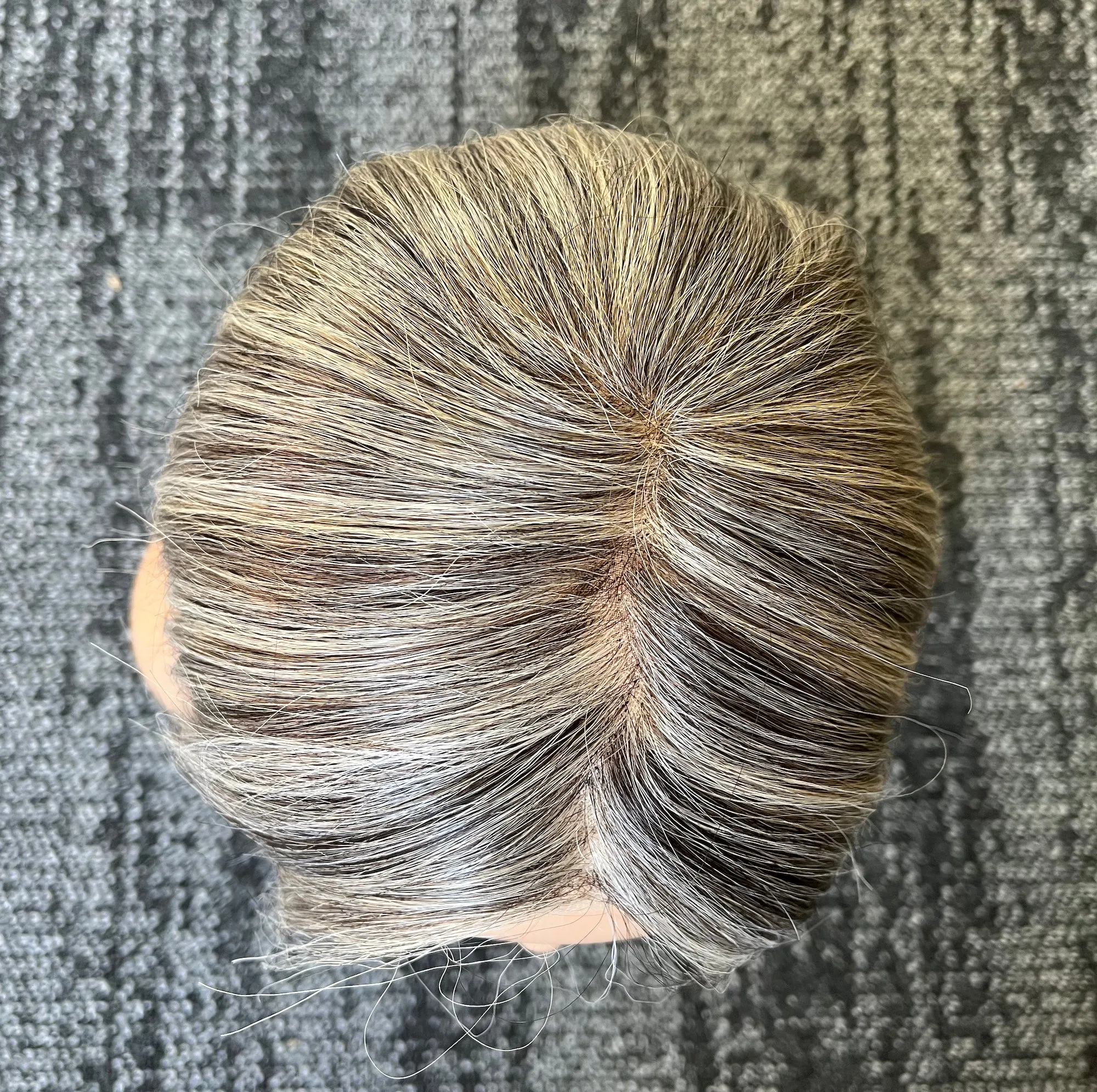 Preloved, Ellen Wille, Catch wig | Human hair and high heat synthetic fibres | Salt/pepper mix | Petite/average cap |12" length