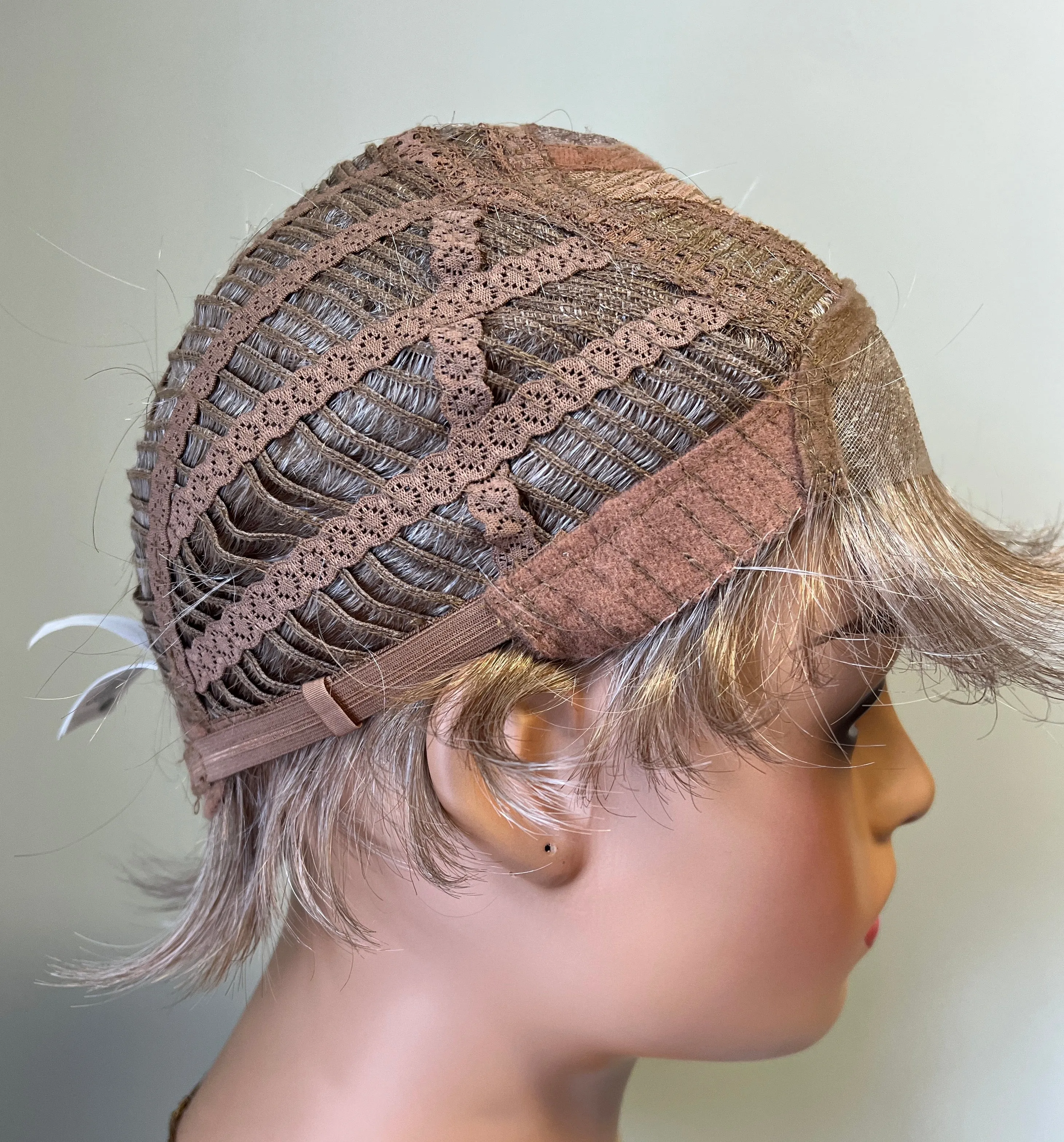 Preloved, Ellen Wille, Ginger wig | Synthetic fibre | Pearl Mix | Petite cap | 10" length