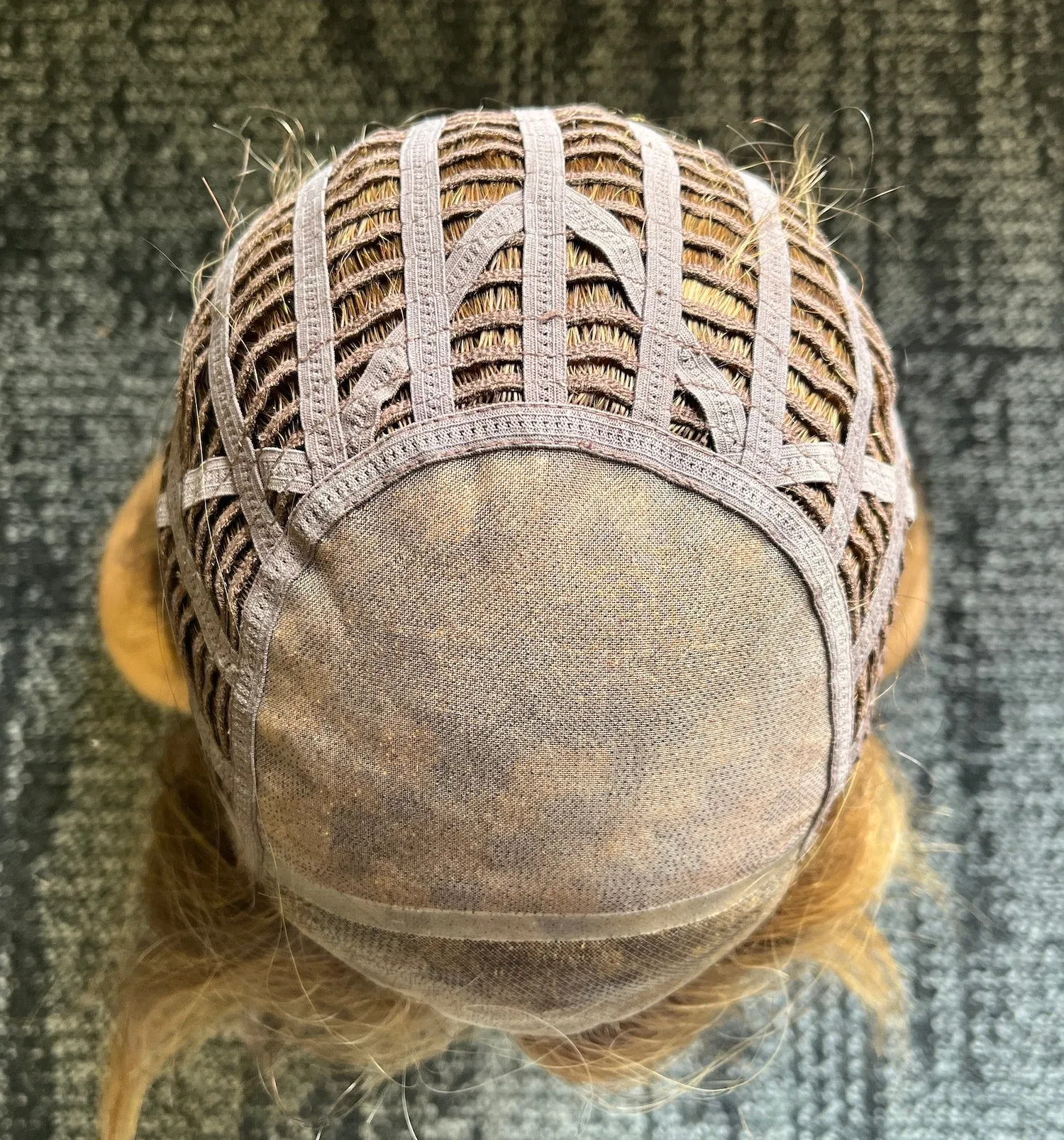 Preloved, Raquel Welch, Grand Entrance wig | Human hair | Light Reddish Brown | Average cap | 24" length