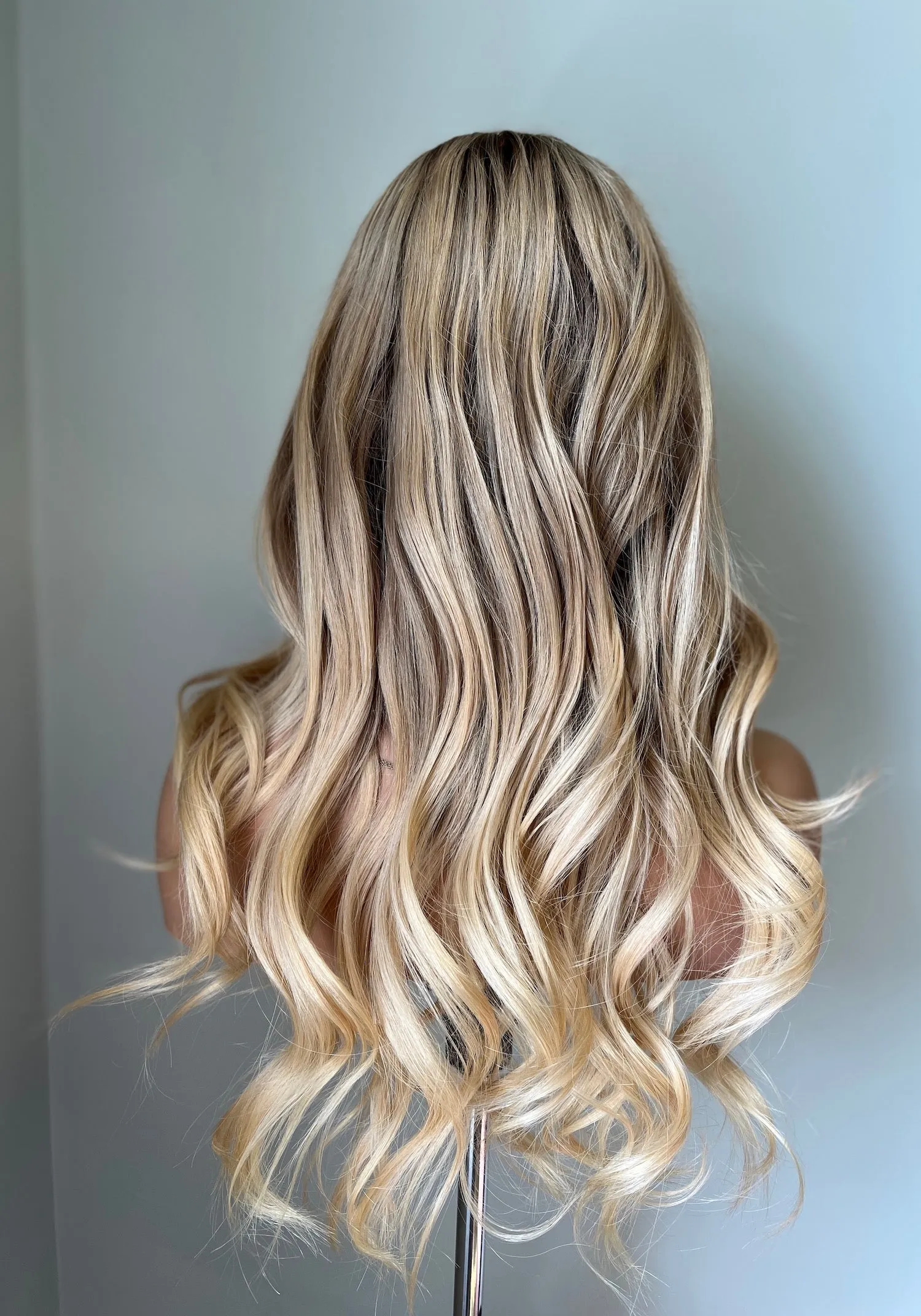 Preloved, Second Spring Wigs, Linda wig | Human hair | Cool ombre blonde | Small cap | 24" length