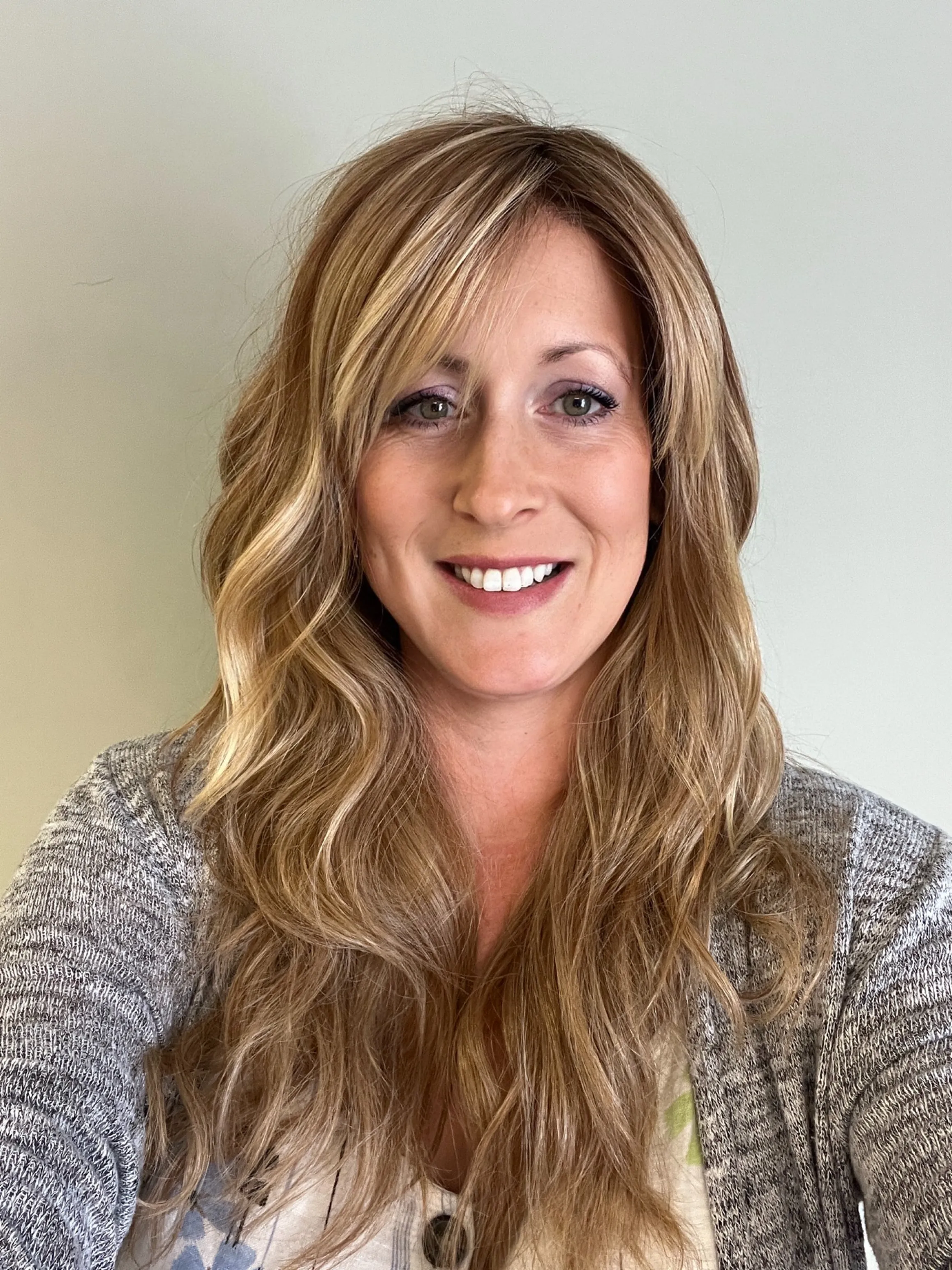 Preloved, TressAllure, California Beach Waves wig | Heat-friendly synthetic | 14/26/R10 | Average cap | 24" length
