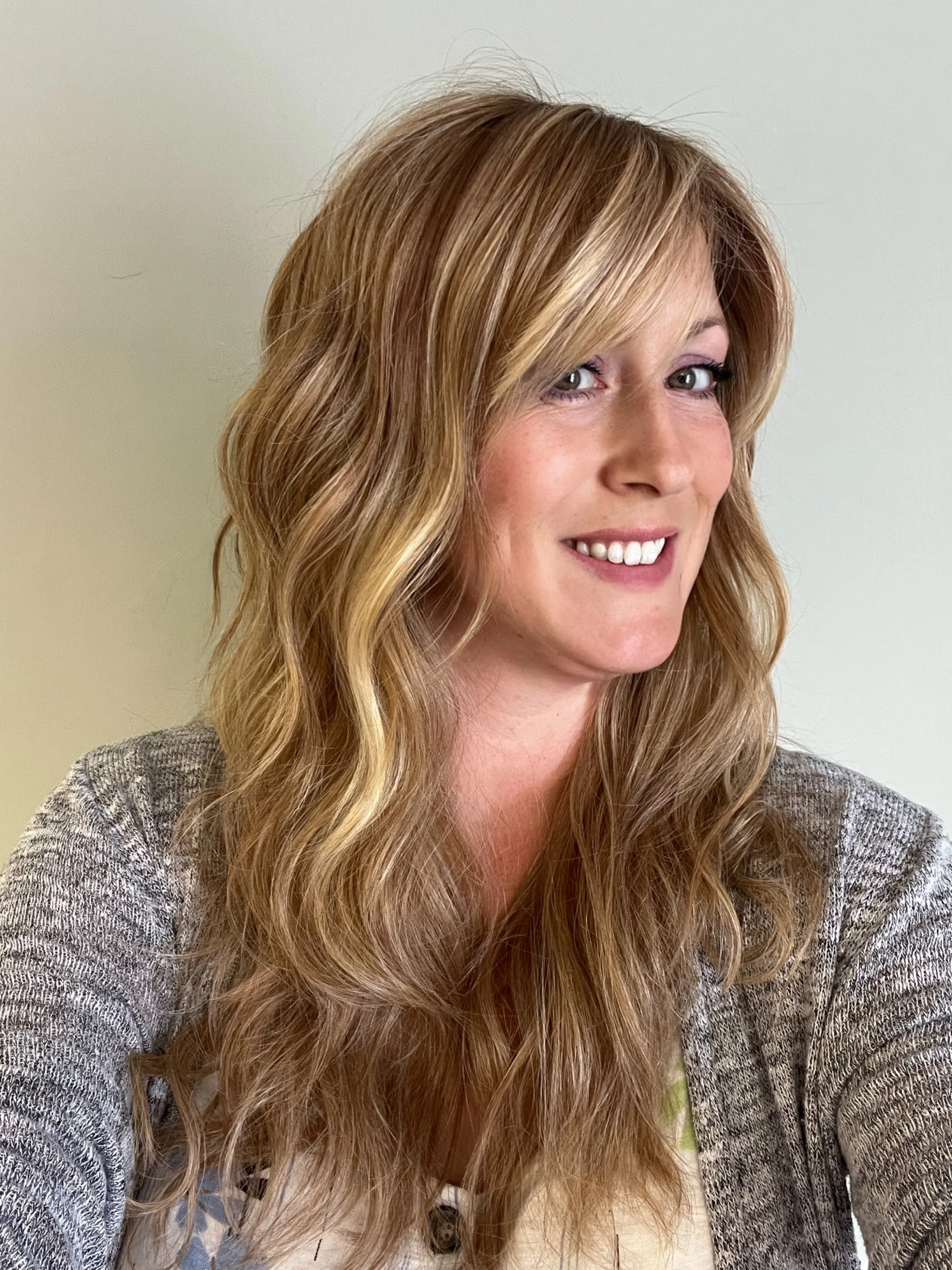Preloved, TressAllure, California Beach Waves wig | Heat-friendly synthetic | 14/26/R10 | Average cap | 24" length