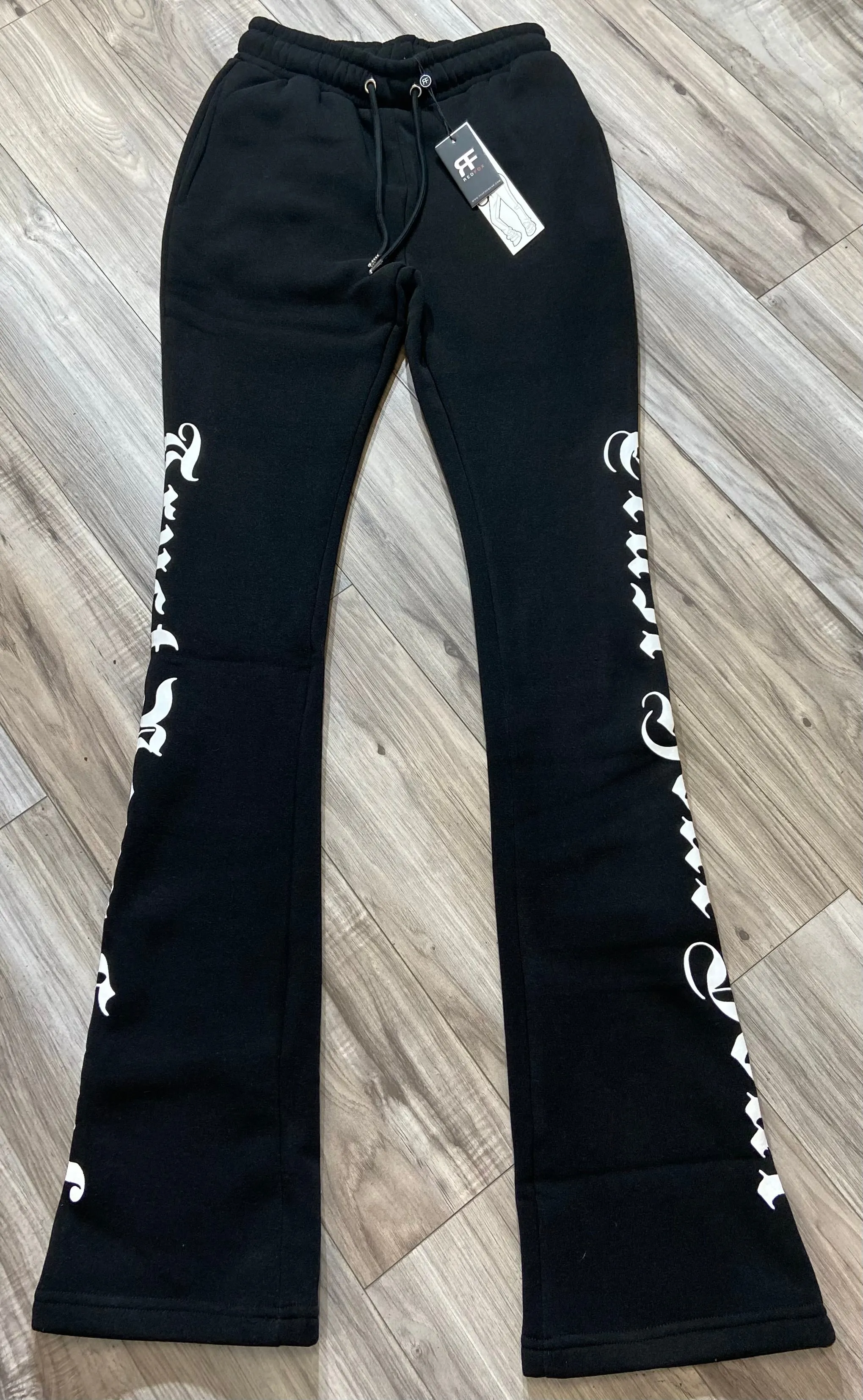 REDFOX "TRUST YOUR SOUL" FLEECE CROP JACKET W/ STACKED PANTS (BLACK)