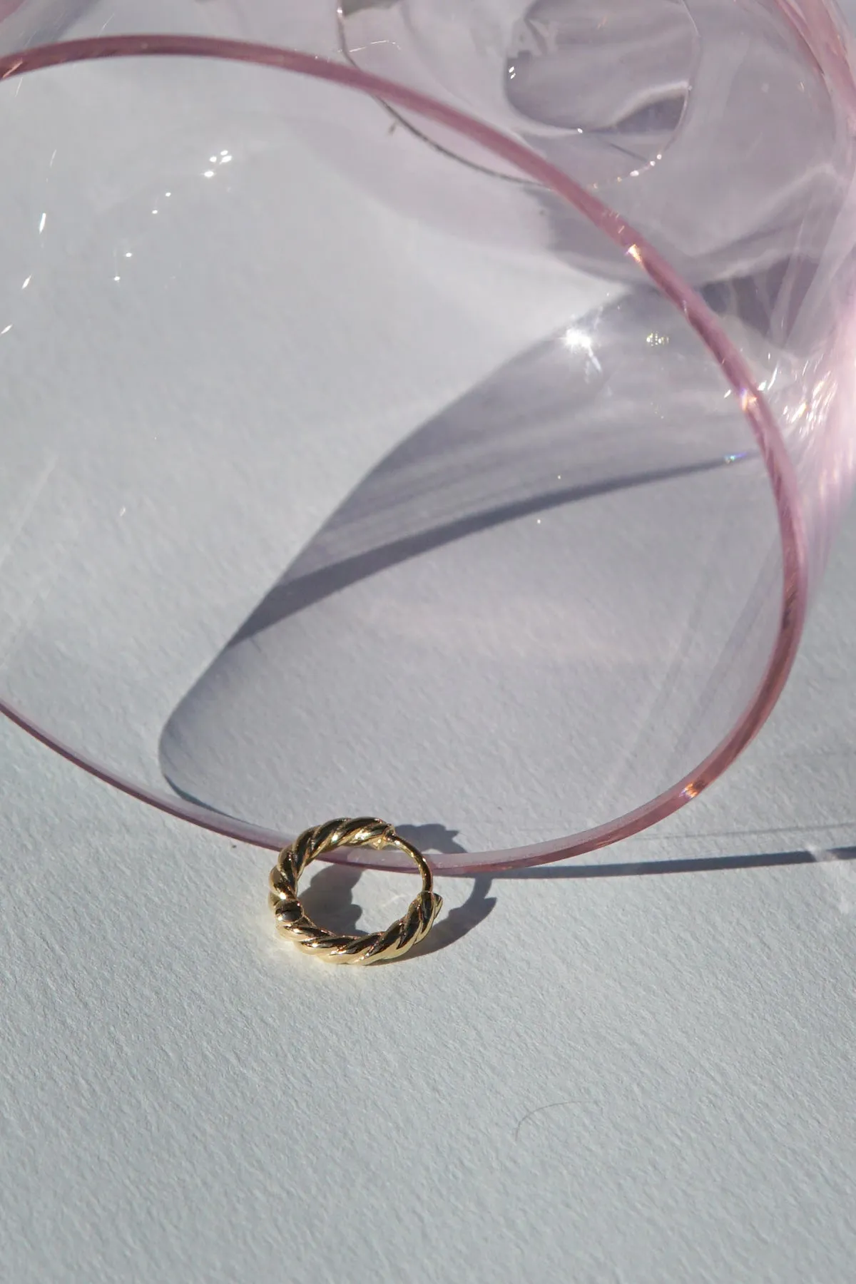 Twisted croissant hoop earring gold plated 13mm