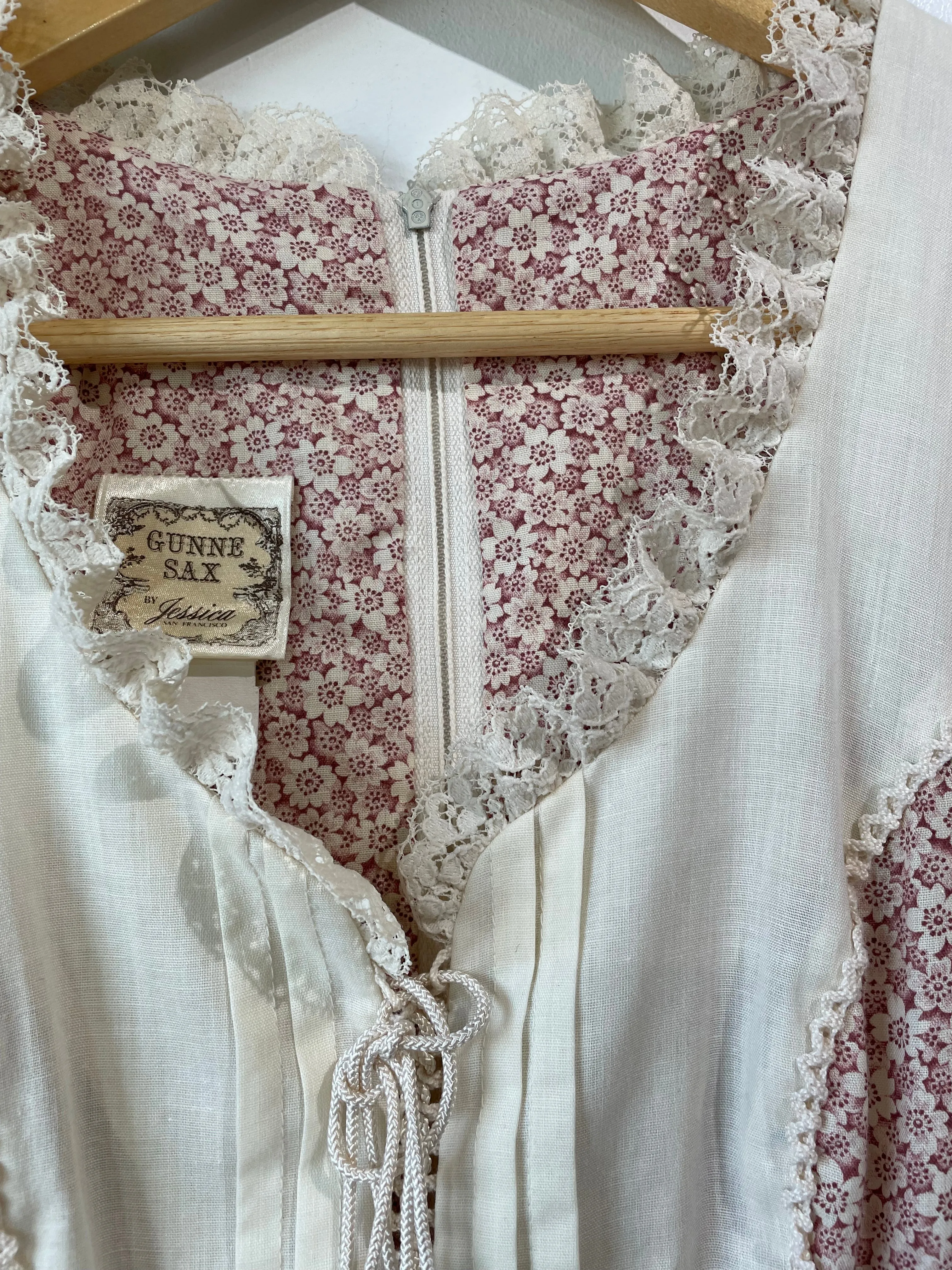 Vintage Gunne Sax Pink/Red Floral Dress