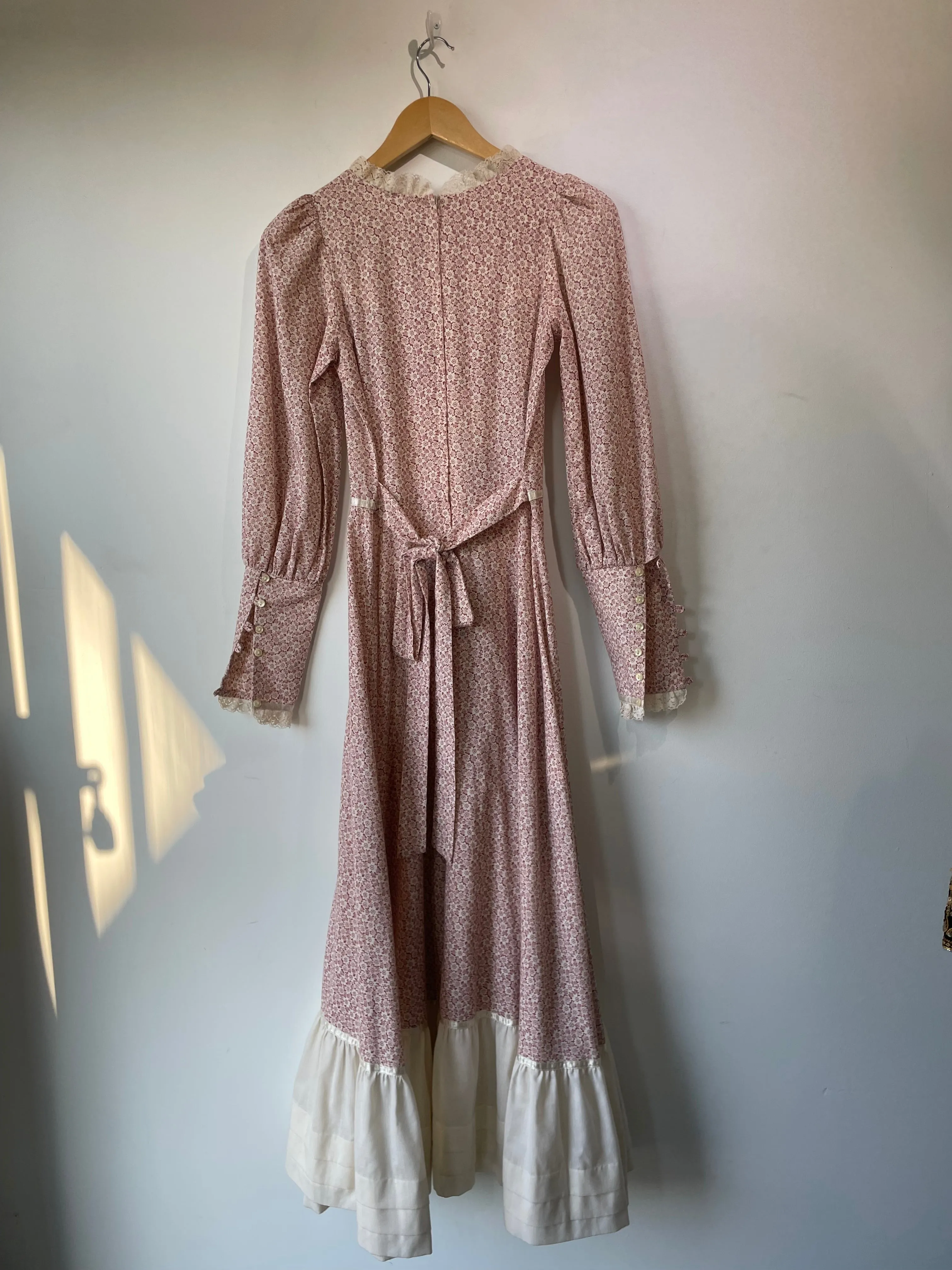 Vintage Gunne Sax Pink/Red Floral Dress