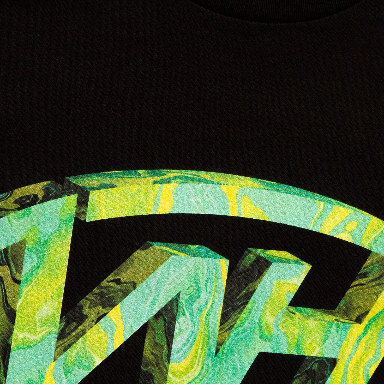 WH Crew Emerald Back Print - Tshirt - Black