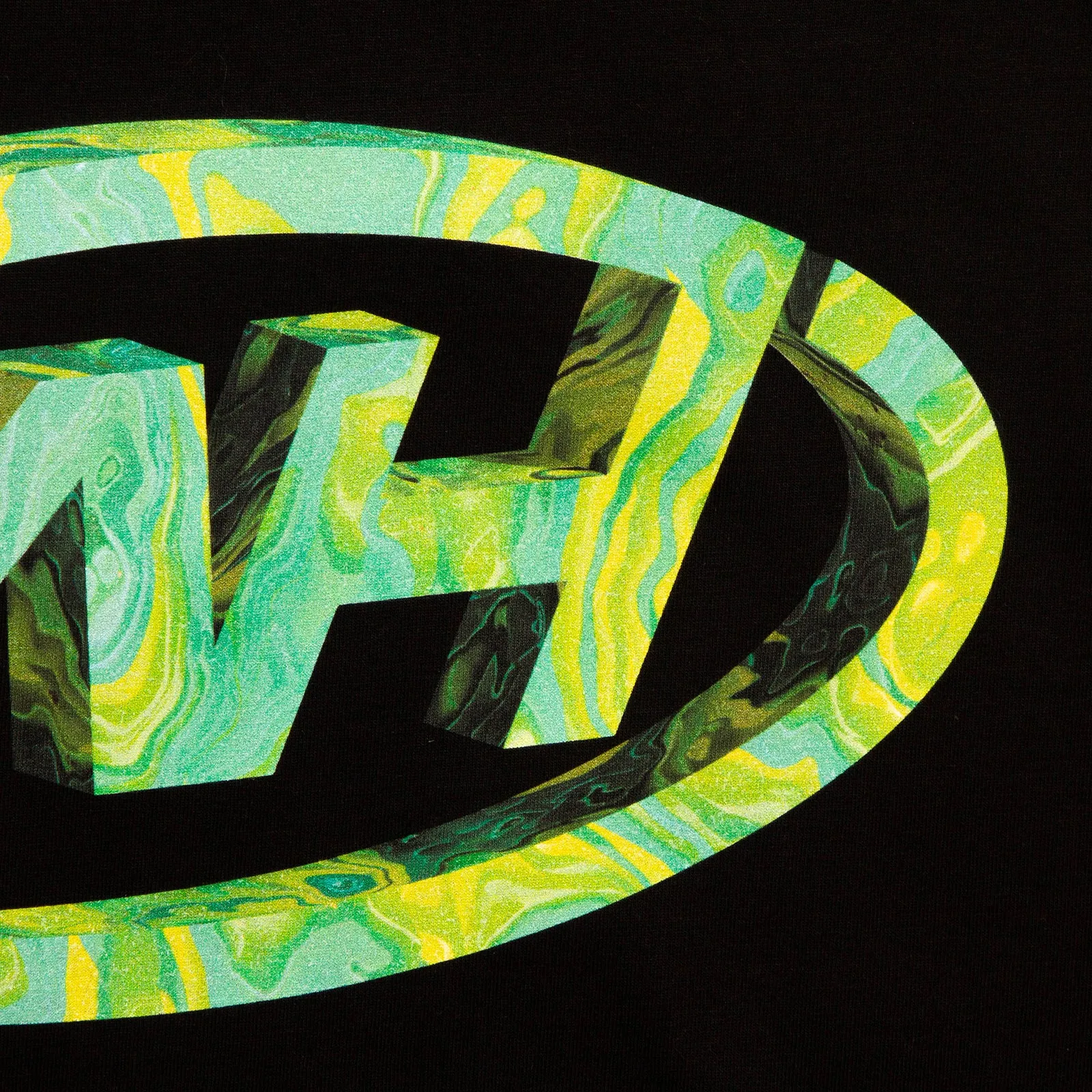 WH Crew Emerald Back Print - Tshirt - Black