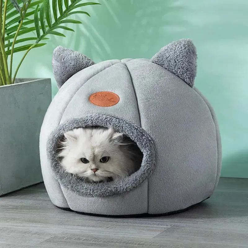 Winter Comfort Cat Bed